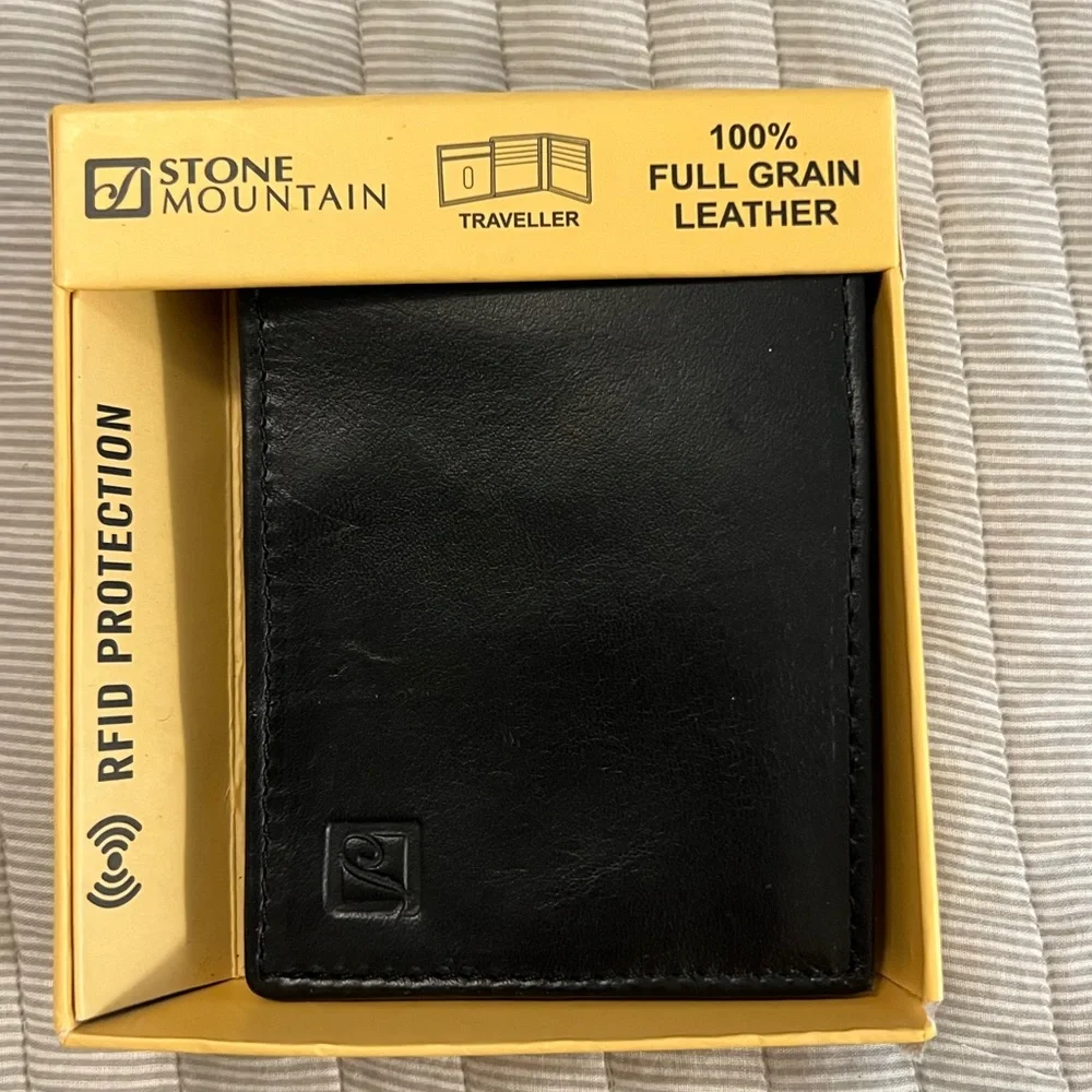 Stone Mountain RFID Traveller Black Full Grain Leather Wallet